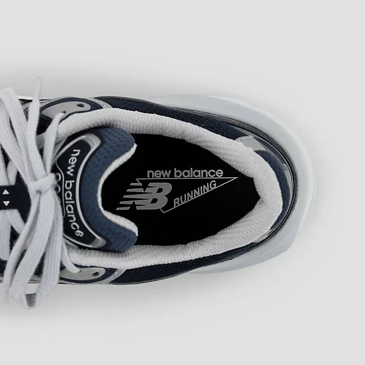 990v6 - Navy with White