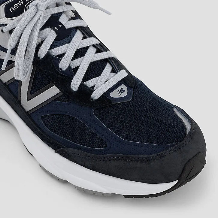 990v6 - Navy with White