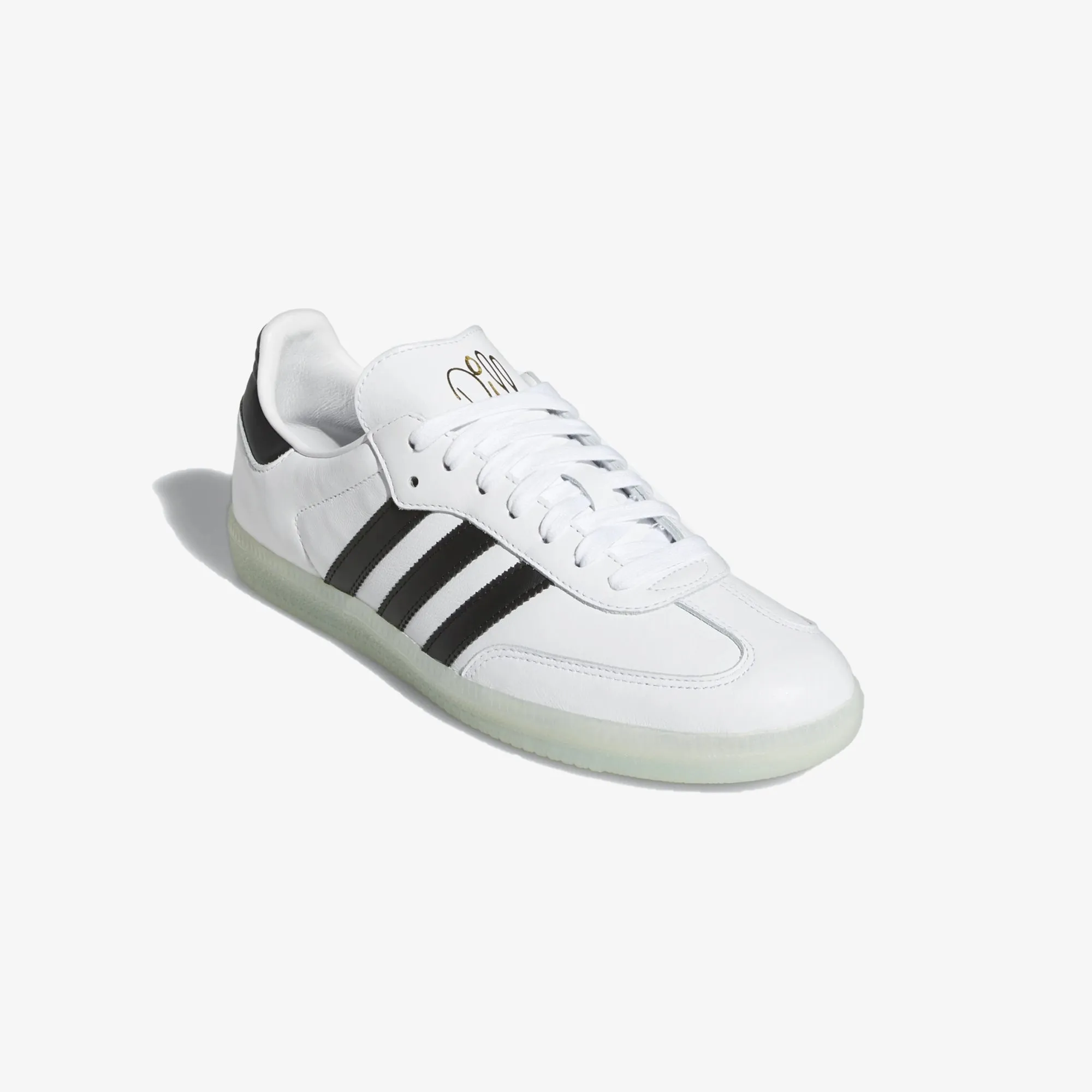 Adidas Originals | DILL SAMBA  { CLOUD WHITE/CORE BLACK/GOLD METALLIC