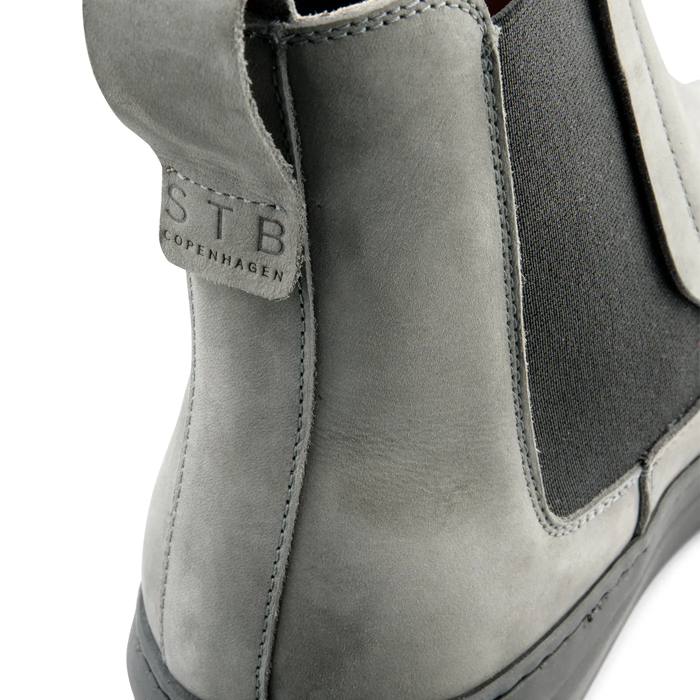 Aren nubuck chelsea boot - GREY