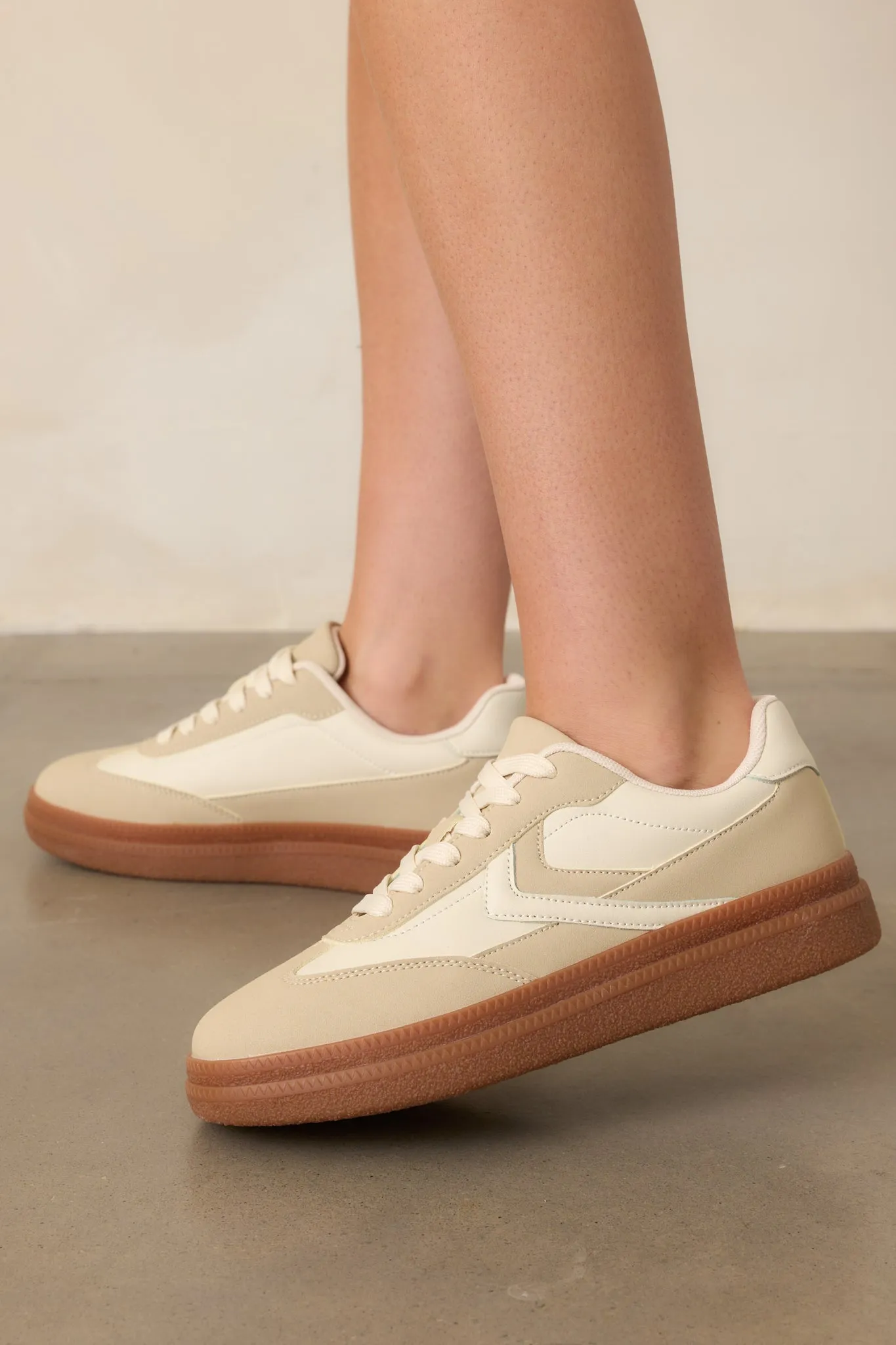 Catching Moments White & Beige Sneaker