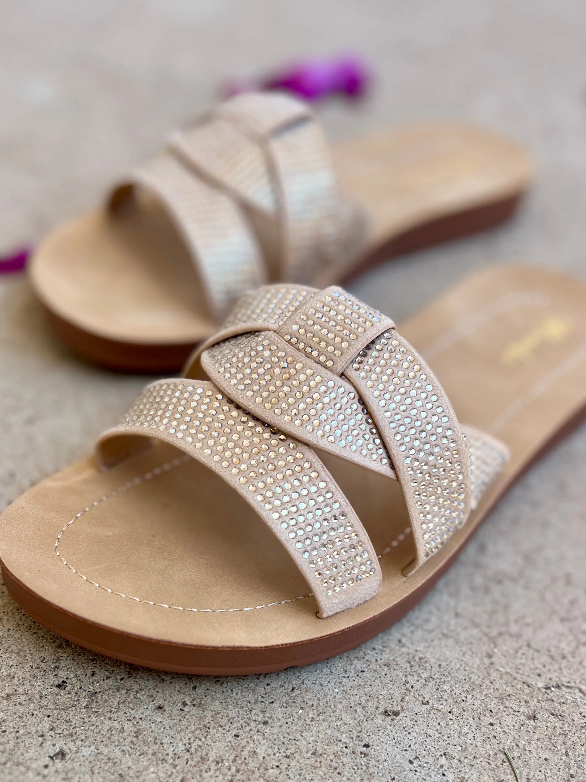 Cindy Sparkly Nude Slides*