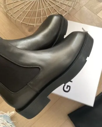 Given Chelsea Boots In Smooth Box Black For Men GVC  BH6033H0VG-001