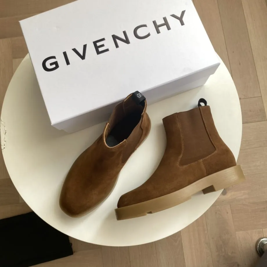 Given Chelsea Boots In Smooth Box Brown For Men GVC