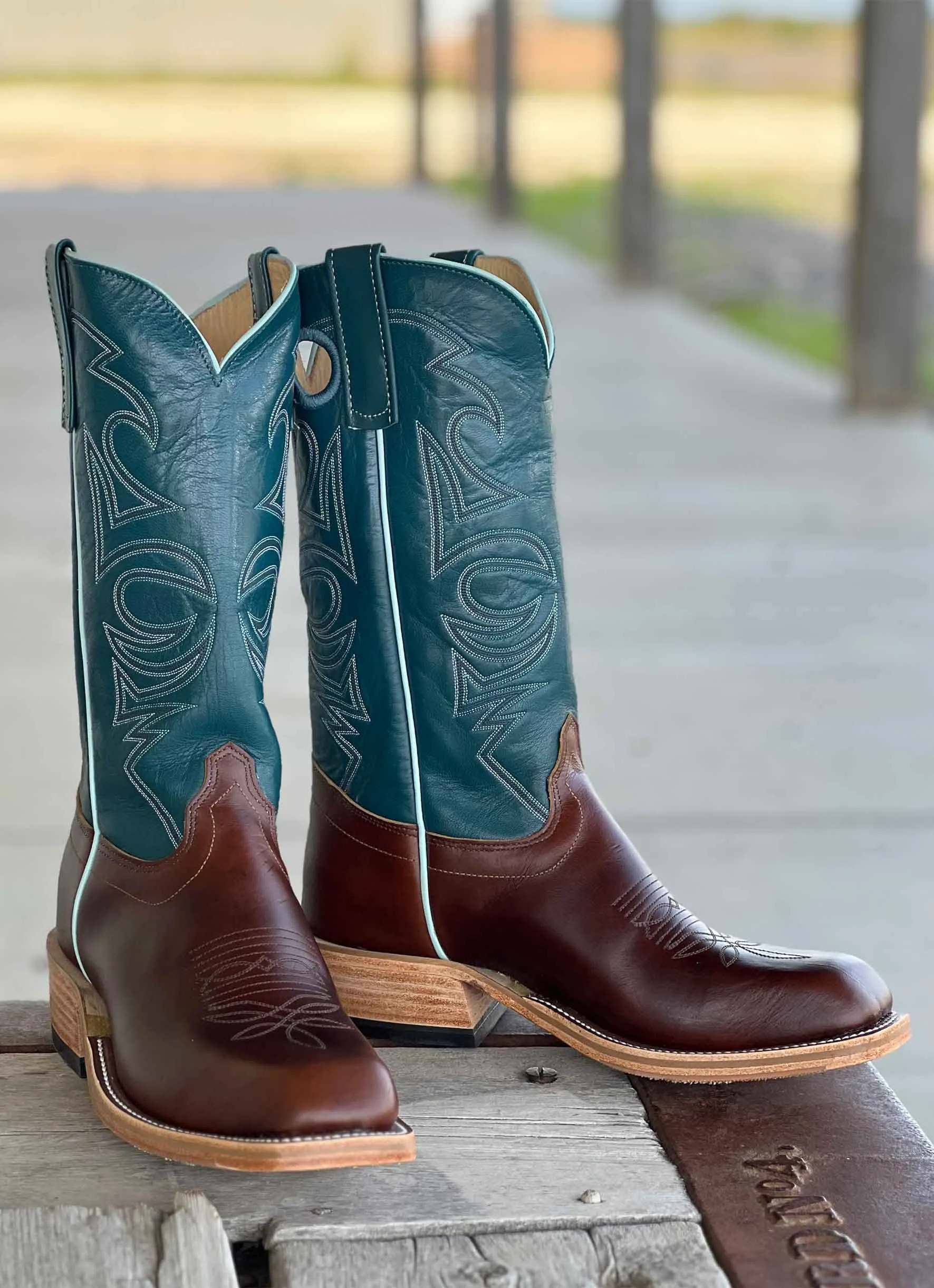 Olathe Boot Co.  | Chocolate Horsebutt Boot