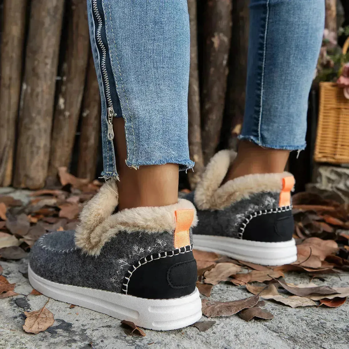 Plus Size Fleece-lined Thicker Raw Edge Warm Flat Bottom Plush Winter boot Shoes for women