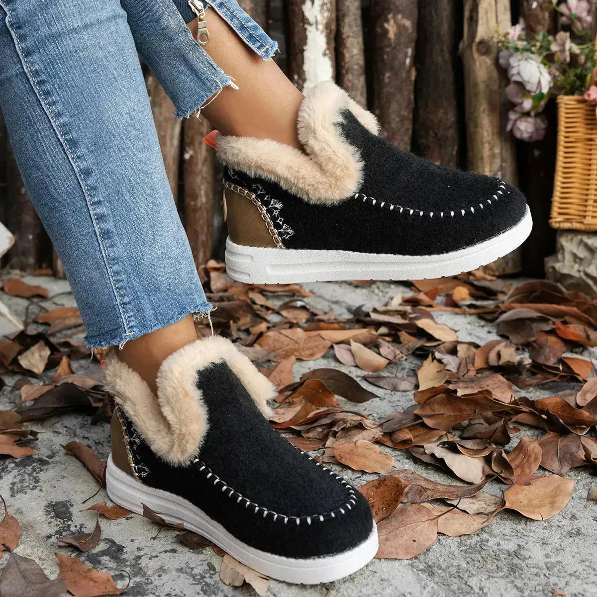 Plus Size Fleece-lined Thicker Raw Edge Warm Flat Bottom Plush Winter boot Shoes for women