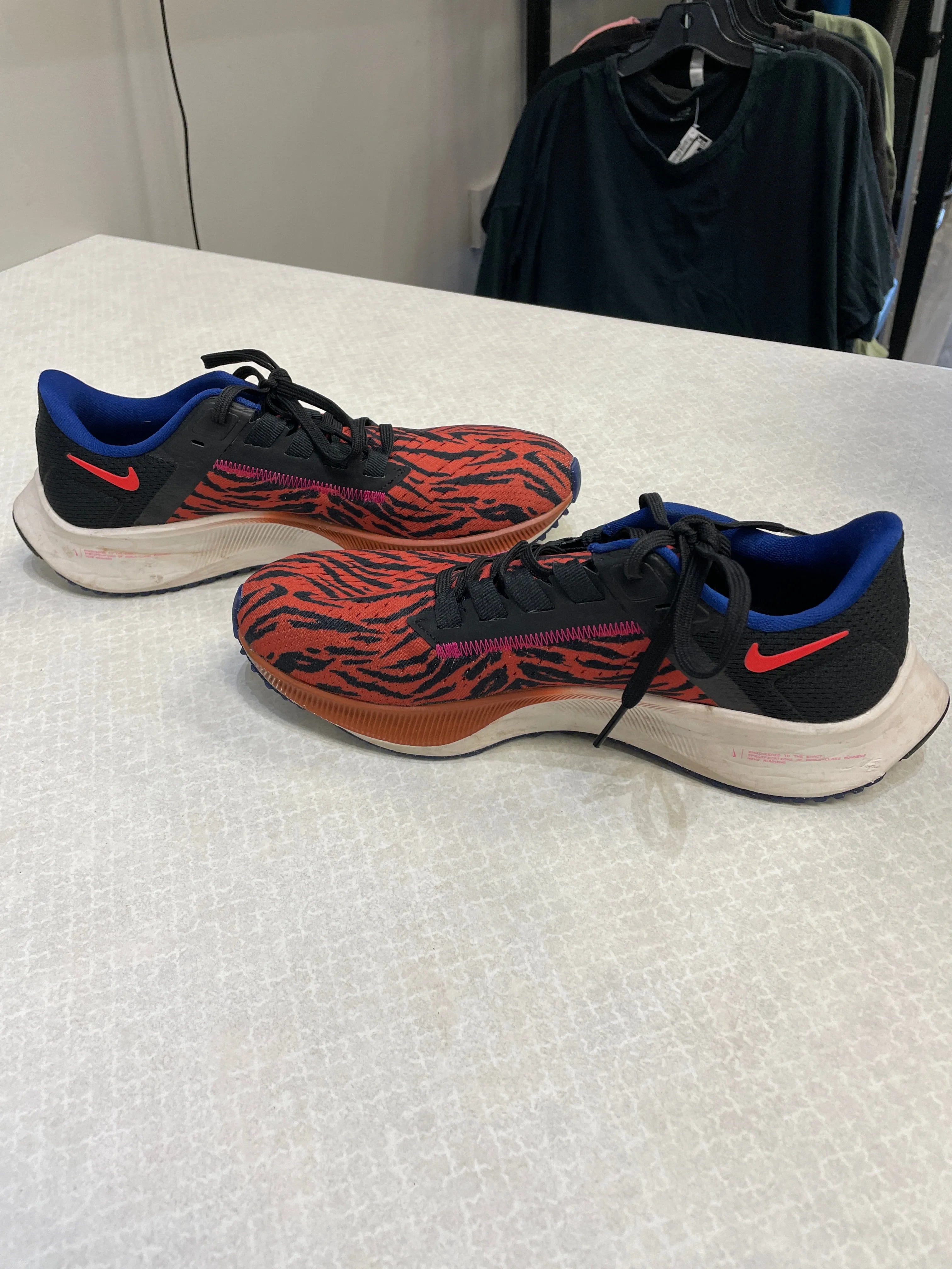 Shoes Athletic By Nike In Multi-colored, Size: 8.5