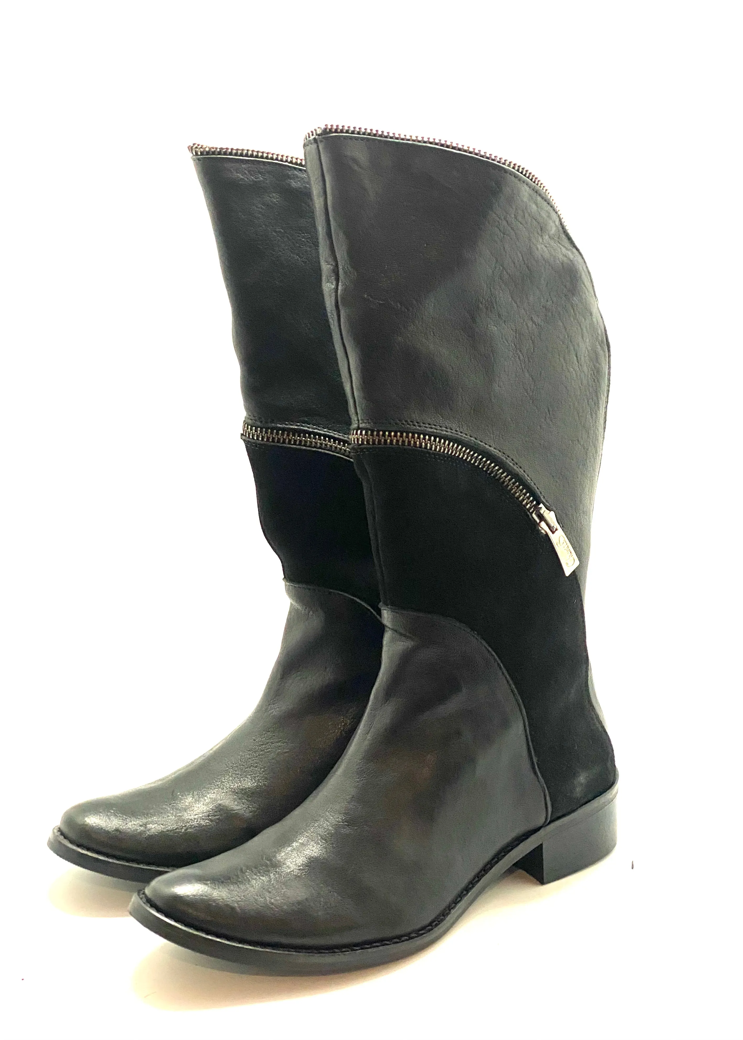 St Chappelle - Black Leather boot