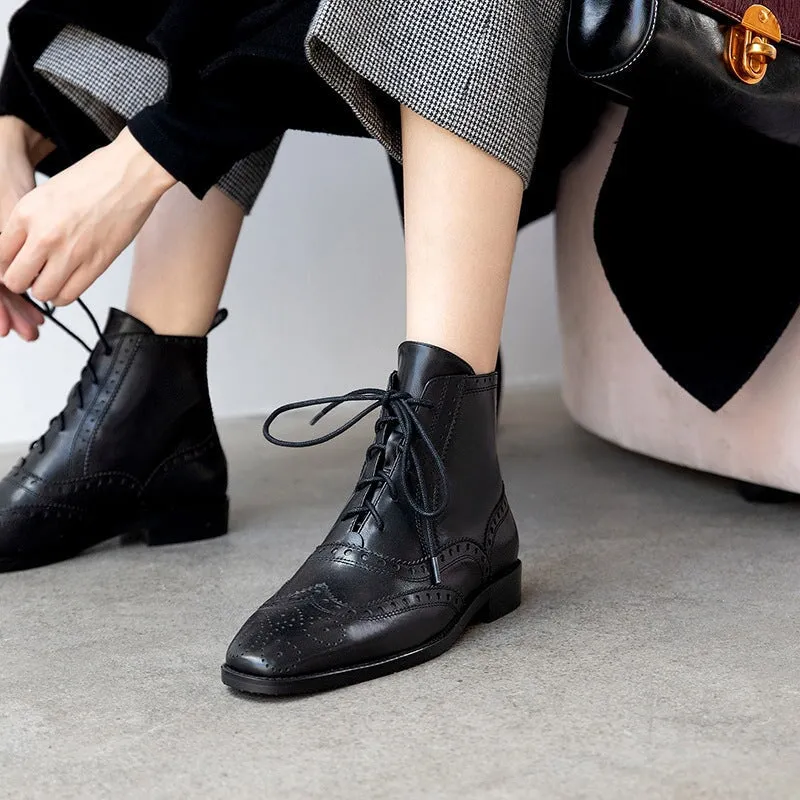 Wingtip Shoes Leather Martin Boots Block Carving Brogue Ankle Boot For Women in Black