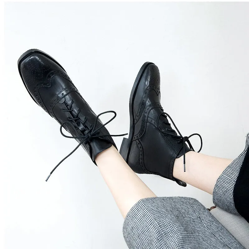 Wingtip Shoes Leather Martin Boots Block Carving Brogue Ankle Boot For Women in Black